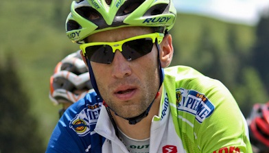 Hat die Gesamtführung beim Giro d'Italia weiter ausgebaut: Vincenzo Nibali (Astana) - Foto: Laurent Brun