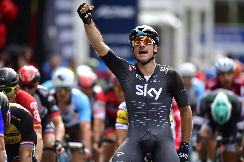 Italienischer Sieger der 22. Hamburger EuroEyes Cyclassics: Elia Viviani (Sky) -Foto: © Alexander Koerner / Getty Images für CYCLASSICS