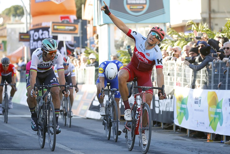 Auch auf der 6. Etappe von Tirreno-Adriatico kam Weltmeister Peter Sagan (Bora-hansgrohe) nicht an Marcel Kittel (Katusha-Alpecin) vorbei - Foto: © BORA – hansgrohe / Bettiniphoto