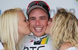 Siegerküsse in Bayern: John Degenkolb (HTC-Highroad) - Foto: Bayern-Rundfahrt / cyclingpictures.de F.u.S.Schaaf