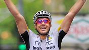 Fünfter Saisonsieg perfekt: John Degenkolb (HTC-Highroad) gewinnt die 2. Etappe des Criterium Dauphine - Foto: TDWSport.com